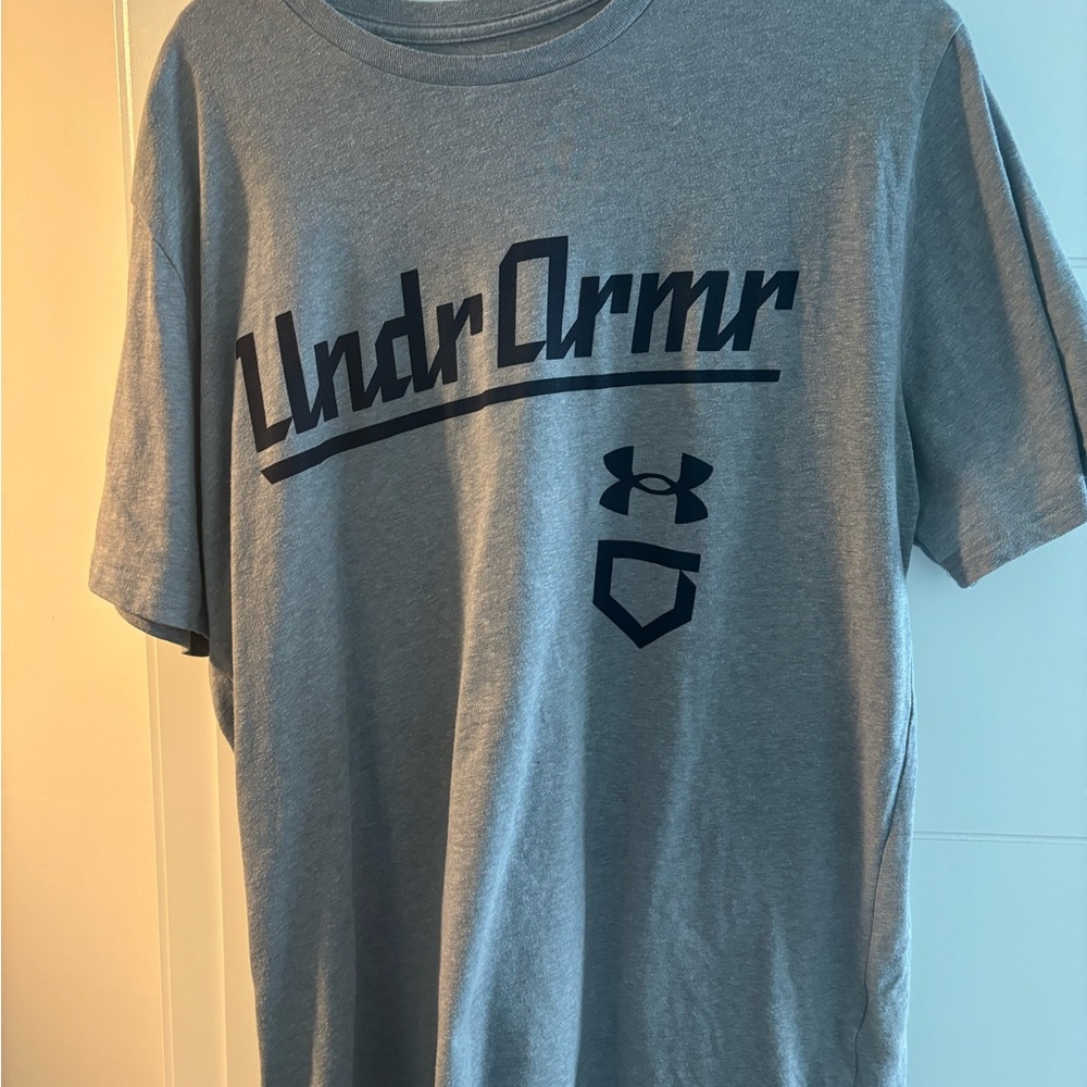 Under Armour Men's Blue Logo Gray Tee